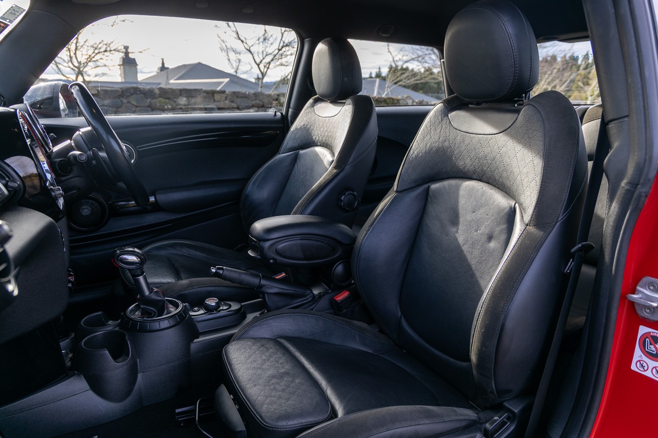 2016 Mini Hatch