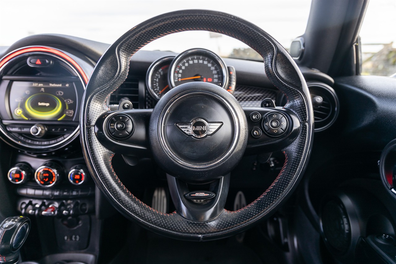 2016 Mini Hatch