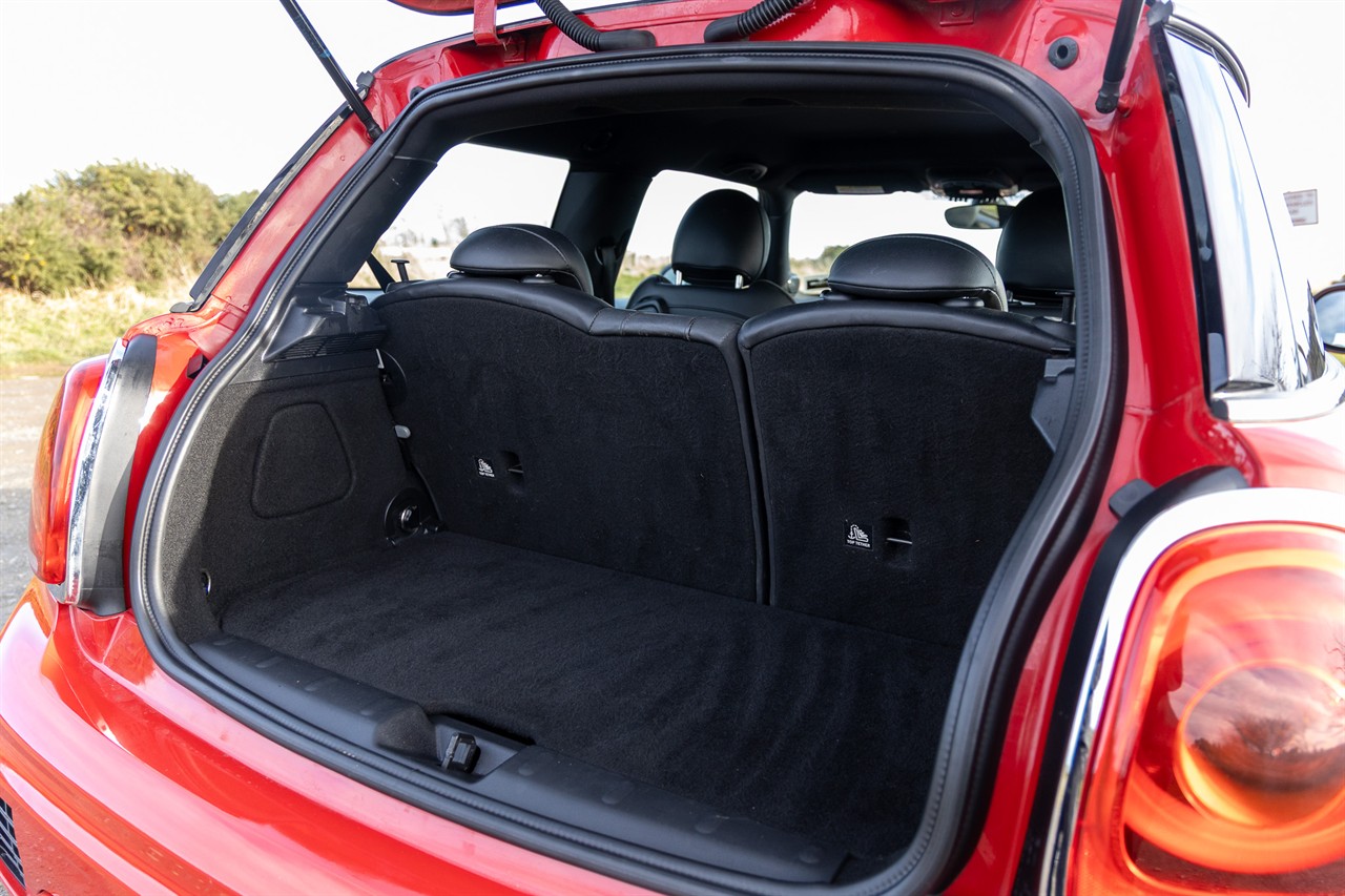 2016 Mini Hatch