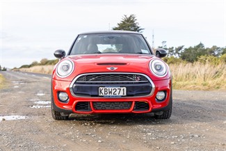 2016 Mini Hatch - Thumbnail