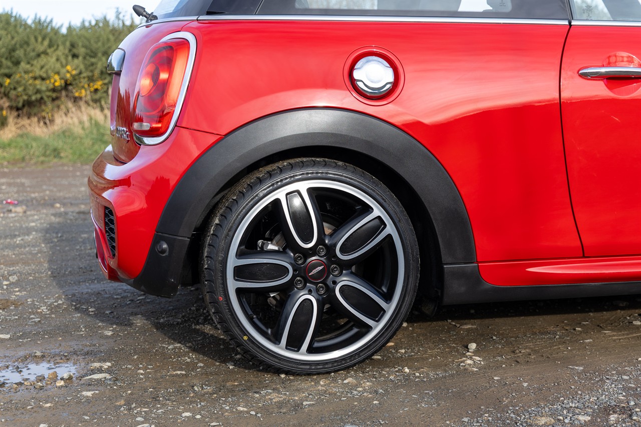 2016 Mini Hatch