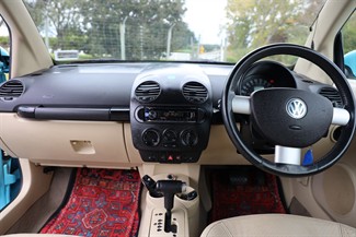 2004 Volkswagen Beetle - Thumbnail