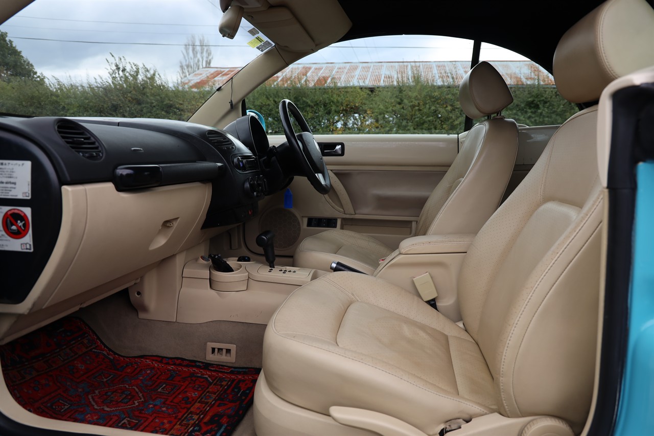 2004 Volkswagen Beetle