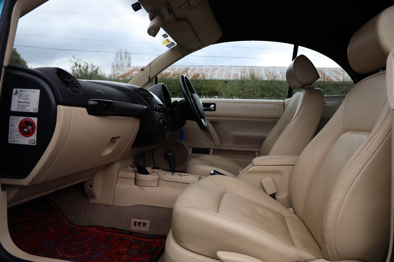 2004 Volkswagen Beetle