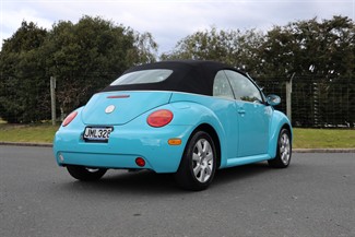2004 Volkswagen Beetle - Thumbnail