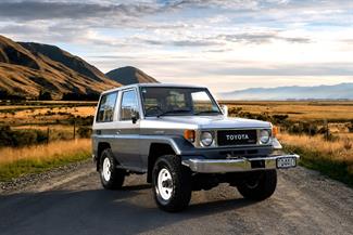 1985 Toyota Landcruiser - Thumbnail