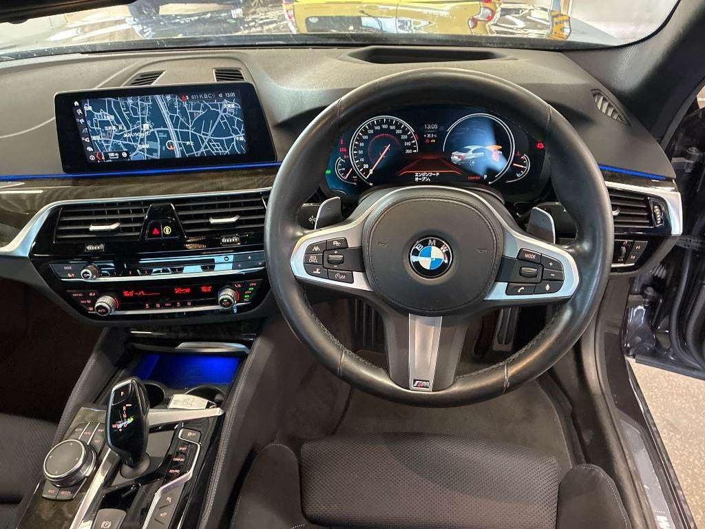 2018 BMW 523I