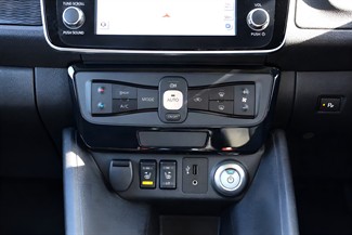 2018 Nissan Leaf - Thumbnail