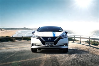 2018 Nissan Leaf - Thumbnail
