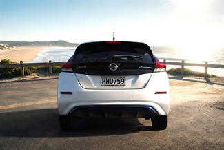 2018 Nissan Leaf - Thumbnail