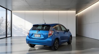 2013 Toyota Aqua - Thumbnail