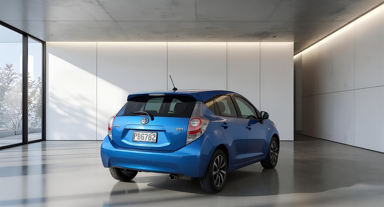 2013 Toyota Aqua