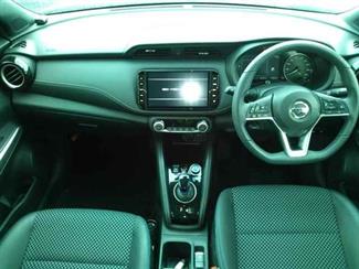 2021 Nissan Kicks - Thumbnail