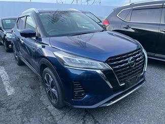 2021 Nissan Kicks - Thumbnail