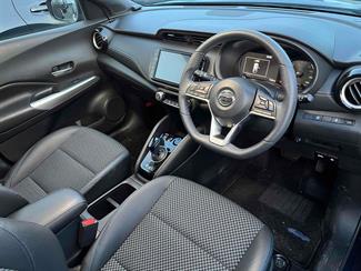 2021 Nissan Kicks - Thumbnail