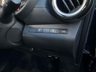 2021 Nissan Kicks - Thumbnail