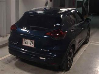 2021 Nissan Kicks - Thumbnail