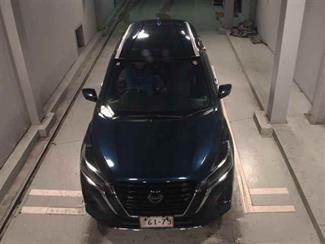 2021 Nissan Kicks - Thumbnail