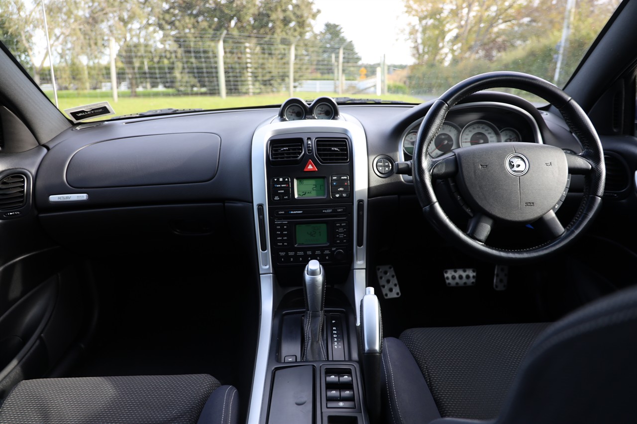 2004 Holden Commodore