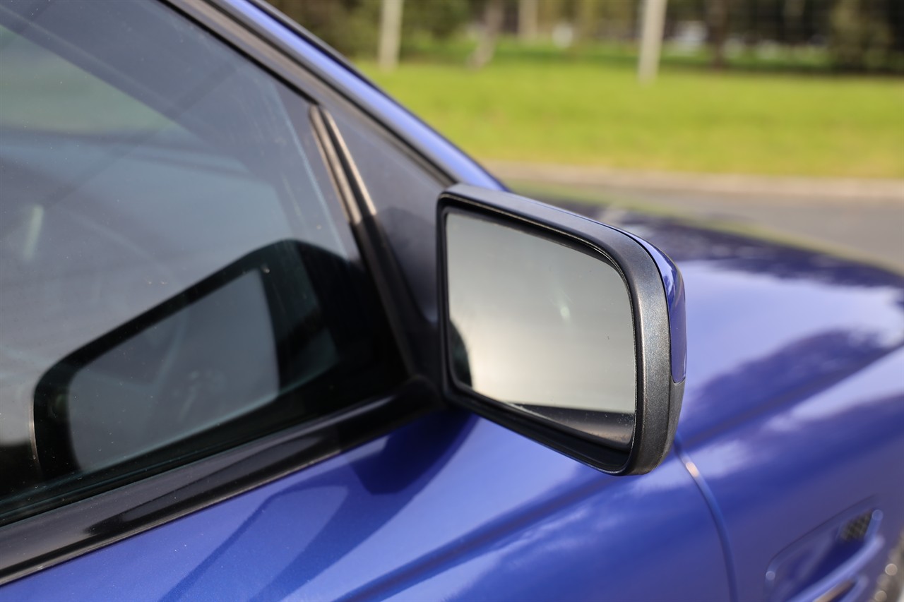 2004 Holden Commodore