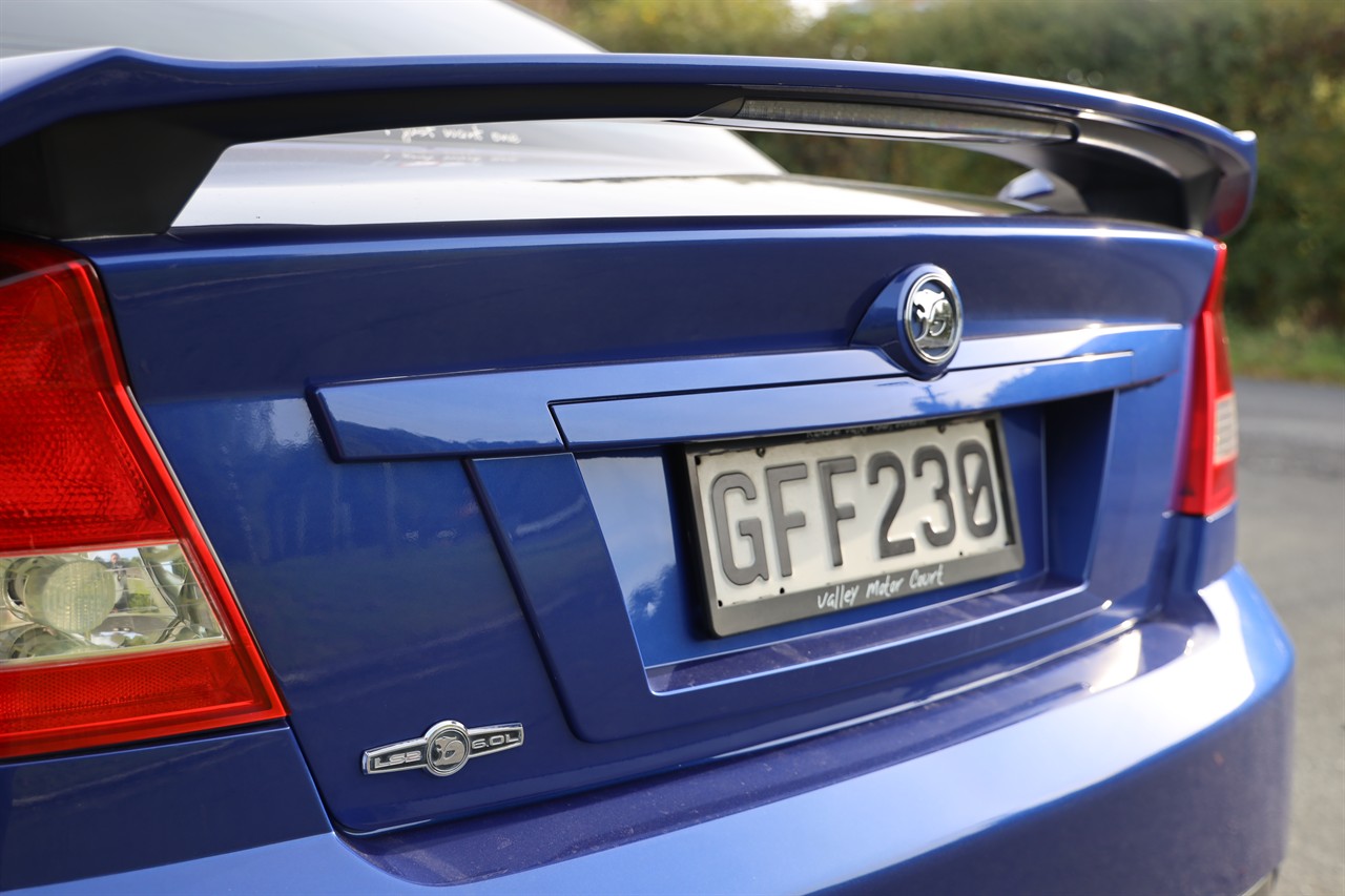2004 Holden Commodore