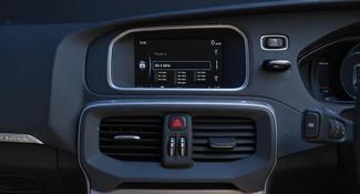 2014 Volvo V40 T5 AWD - Thumbnail