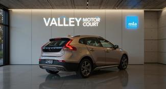 2014 Volvo V40 T5 AWD - Thumbnail