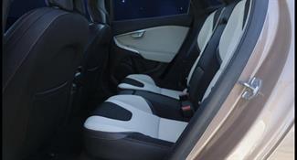 2014 Volvo V40 T5 AWD - Thumbnail