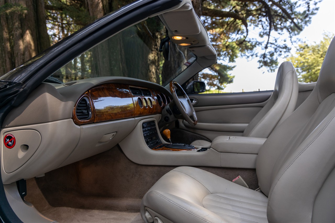 1997 Jaguar Xk8
