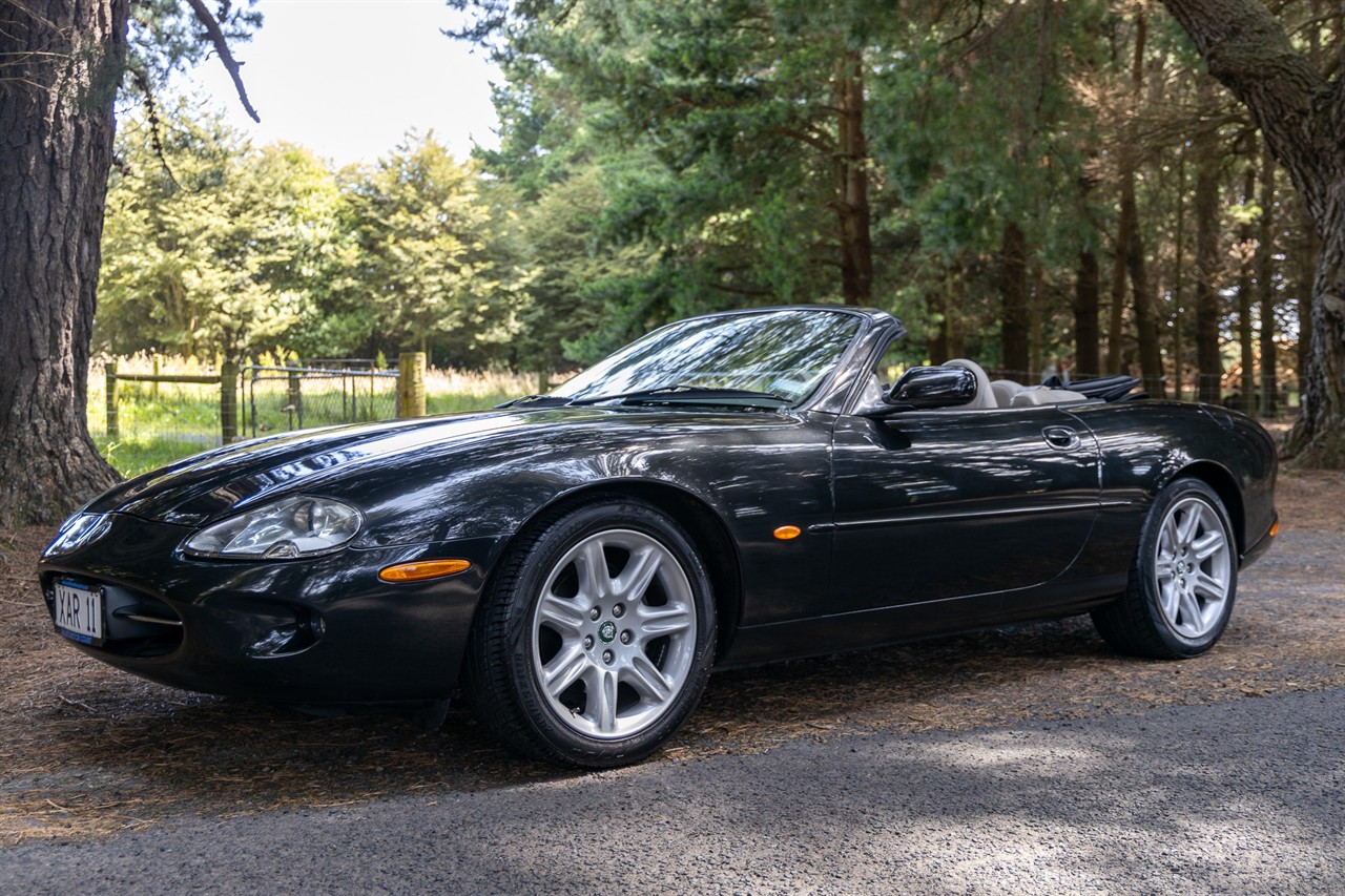 1997 Jaguar Xk8