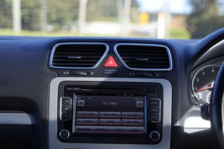 2011 Volkswagen Eos - Thumbnail