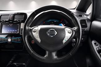 2016 Nissan Leaf - Thumbnail