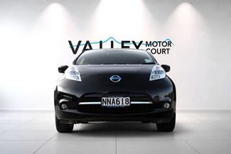 2016 Nissan Leaf - Thumbnail