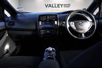 2016 Nissan Leaf - Thumbnail
