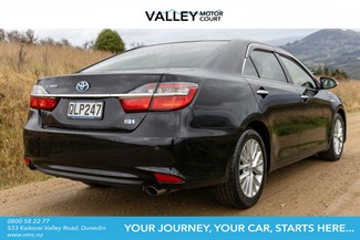 2015 Toyota Camry - Thumbnail