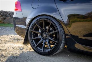 2016 Holden Commodore - Thumbnail