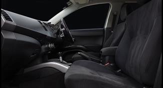 2006 Mitsubishi Outlander - Thumbnail