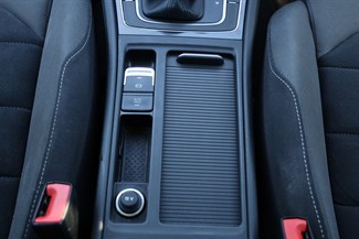 2018 Volkswagen Golf - Thumbnail