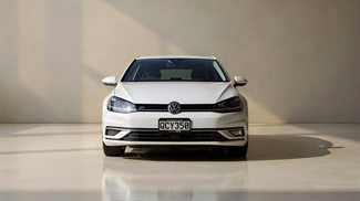 2018 Volkswagen Golf - Thumbnail