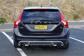 2012 Volvo V60 - Thumbnail