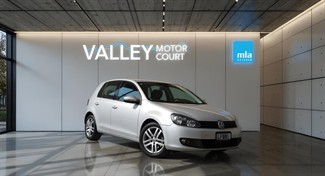 2010 Volkswagen Golf - Thumbnail