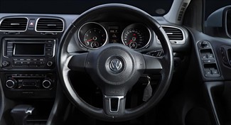 2010 Volkswagen Golf - Thumbnail