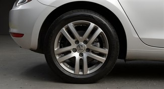 2010 Volkswagen Golf - Thumbnail