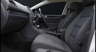 2010 Volkswagen Golf - Thumbnail