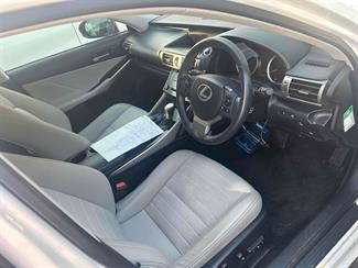 2013 Lexus IS - Thumbnail